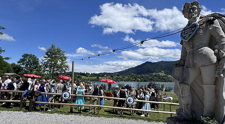 Schönstes Wetter beim Almauftrieb 2024 Summer Edition auf "Gut Kaltenbrunn" am Tegernsee (©Foto: Martin Schmitz)